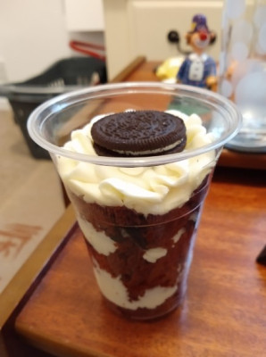 redvelvetcakejar.jpg