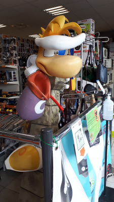 Ray Statue.png