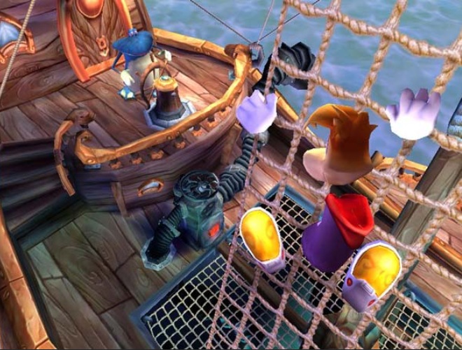Fichier:R3 ScrappedBoat.jpg